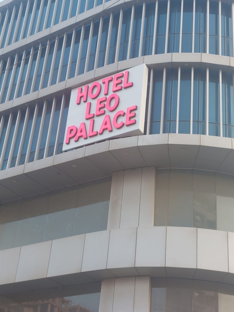 Hotel Leo Palace