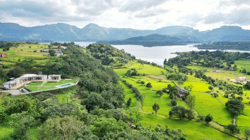 Cucubanos Villas Bhandardara