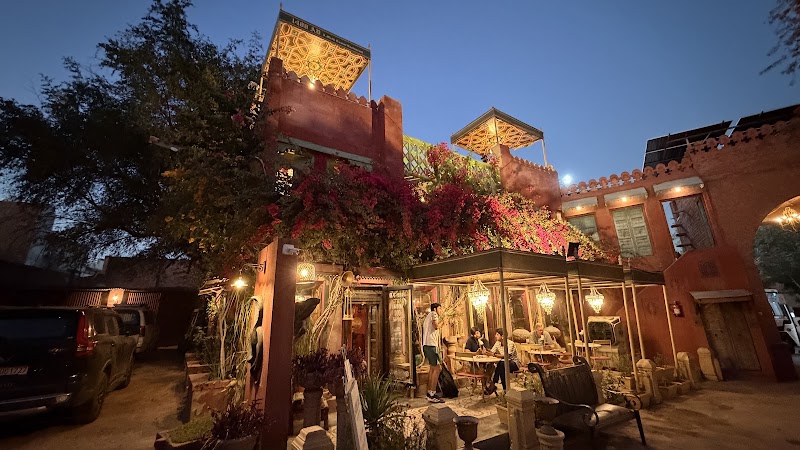 Hotel Bhairon Vilas